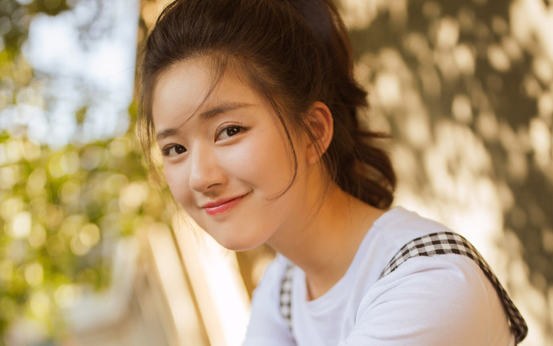 开云下载-2024季后赛：勇士在关键战中库里的三分狂潮带领球队逆转！，nba2021勇士进季后赛了吗